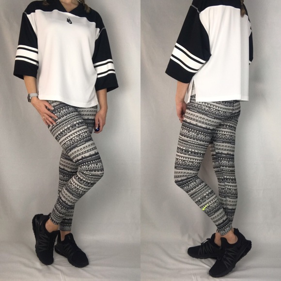 NEW Nike Lab Cropped Football Jersey - Picture 2 of 4